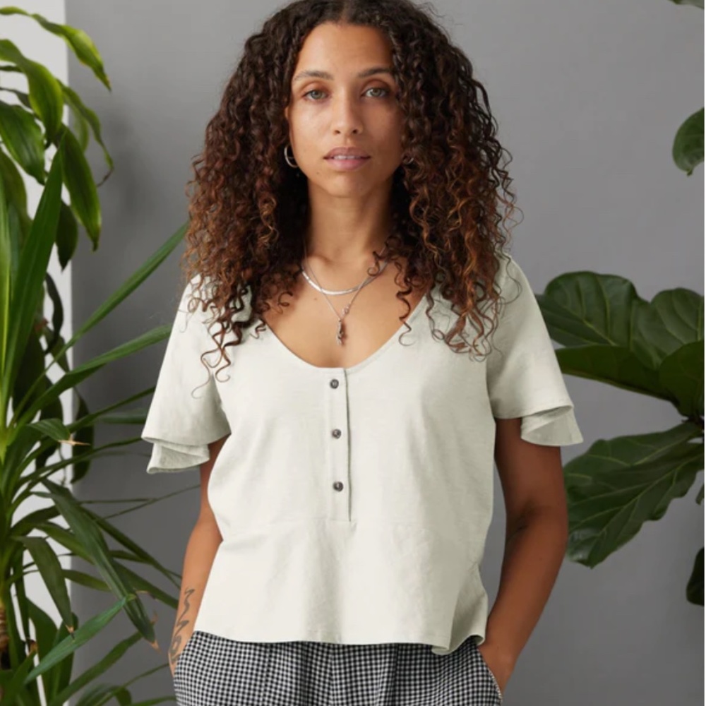 Lenora Top, Stone